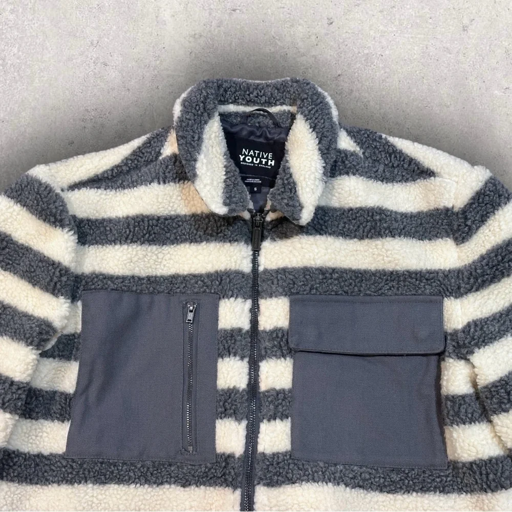 Native Youth Fleece Jacket - Picture 3 of 6